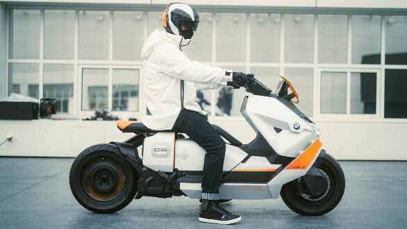 BMW Motorrad Definition CE 04 electric concept is not too far from reality, has a range of 120-130km