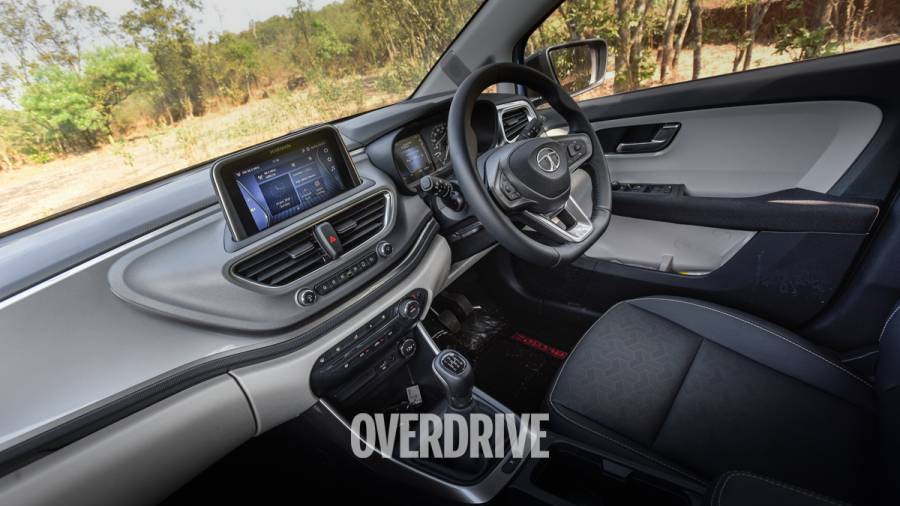 2022 Tata Altroz DCT to be launched in India on March 21