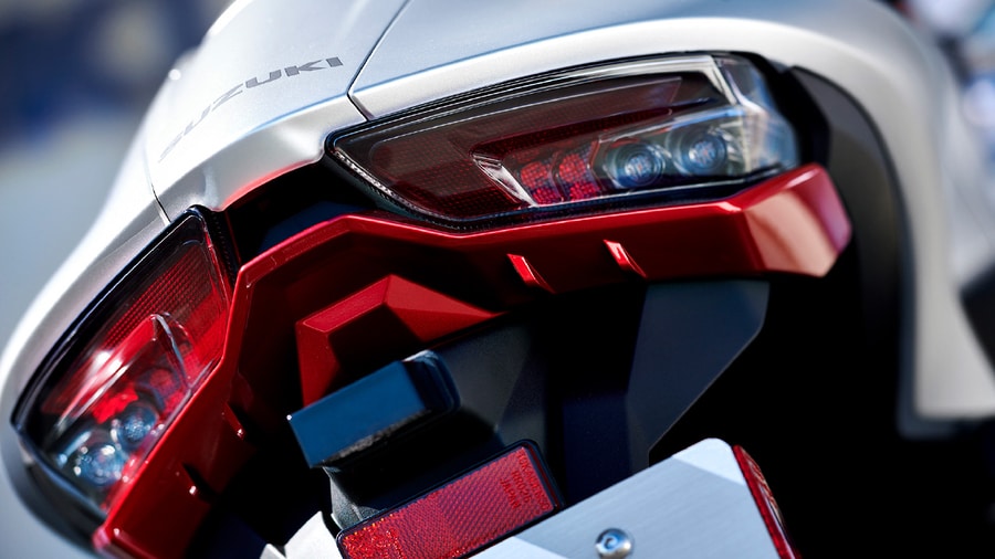 2021 Suzuki Hayabusa revealed, retains the older engine and chassis