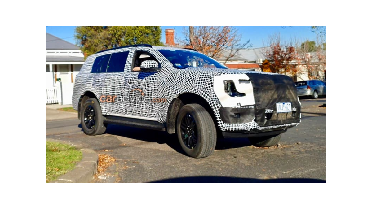 New-generation Ford Endeavour spotted testing in Australia ahead of 2022 debut 2022 Ford Endeavour front quarter spy image