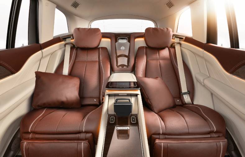 2021 Mercedes-Maybach GLS 600 rear seat