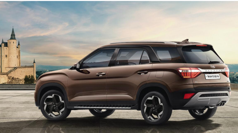 2021 Hyundai Alcazar launched in India, prices start from Rs 16.30 lakh