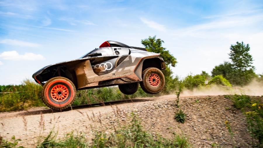 Audi RS Q e-tron aims to take on the Dakar with an electrified drivetrain