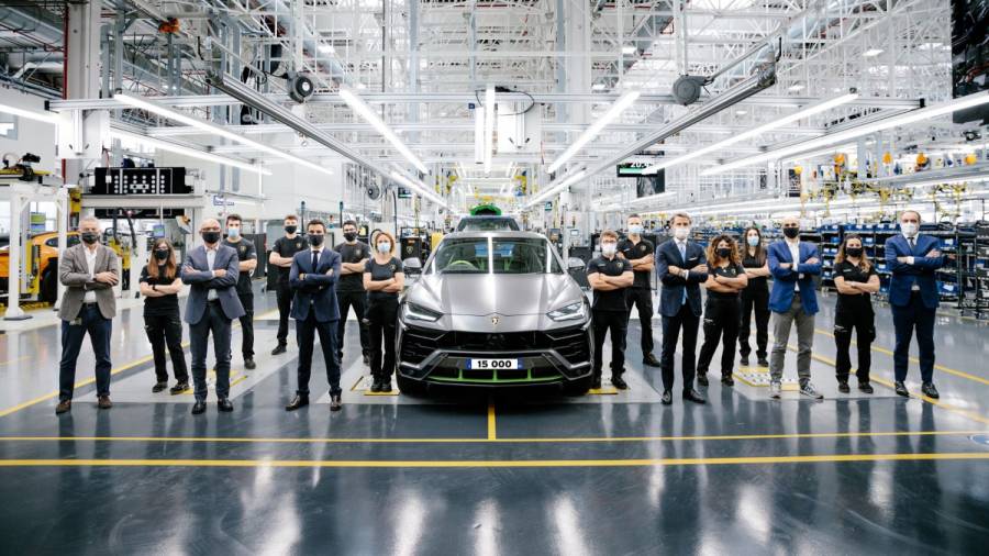Lamborghini Urus crosses 15,000-unit production mark