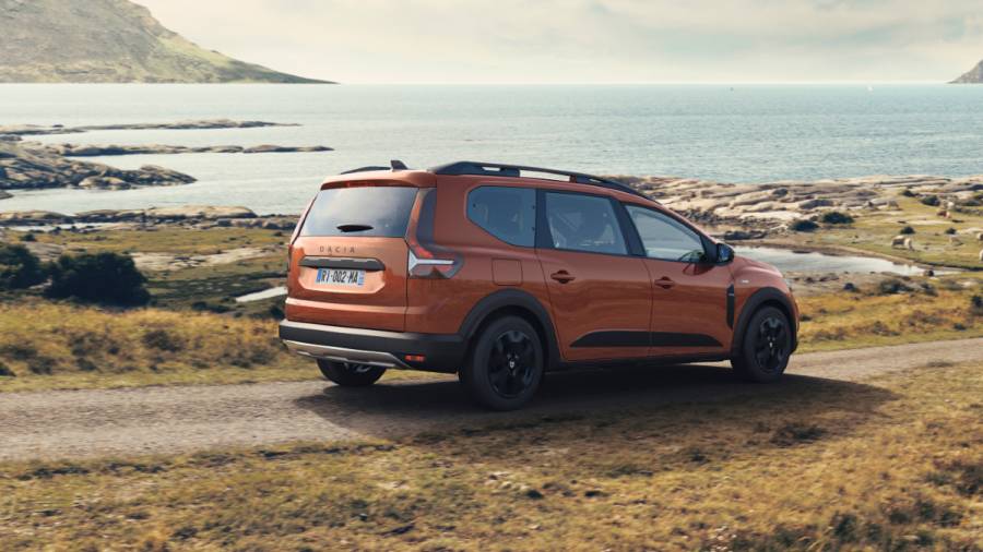 Dacia Jogger 7-seater MPV debuts at IAA 2021