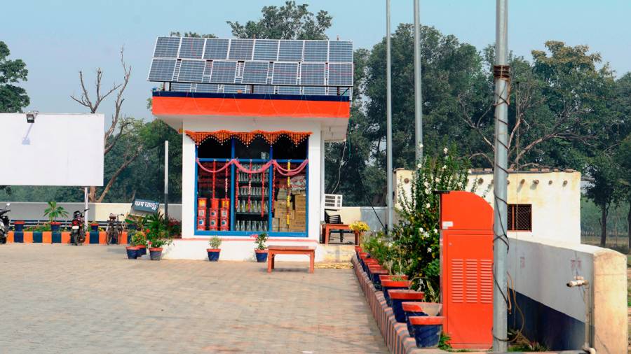 Indian Highways  and more common and strange sights