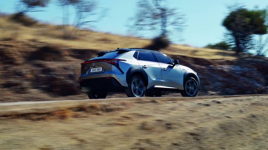 Toyota bZ4x electric SUV debuts with 450 km range 2022 Toyota bz4x exterior rear