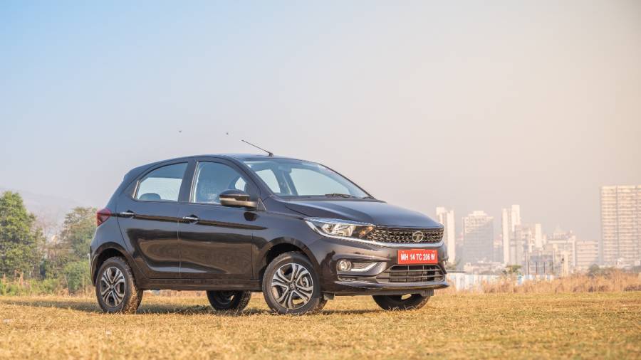 Tata commences bookings for Tiago and Tigor AMT CNG