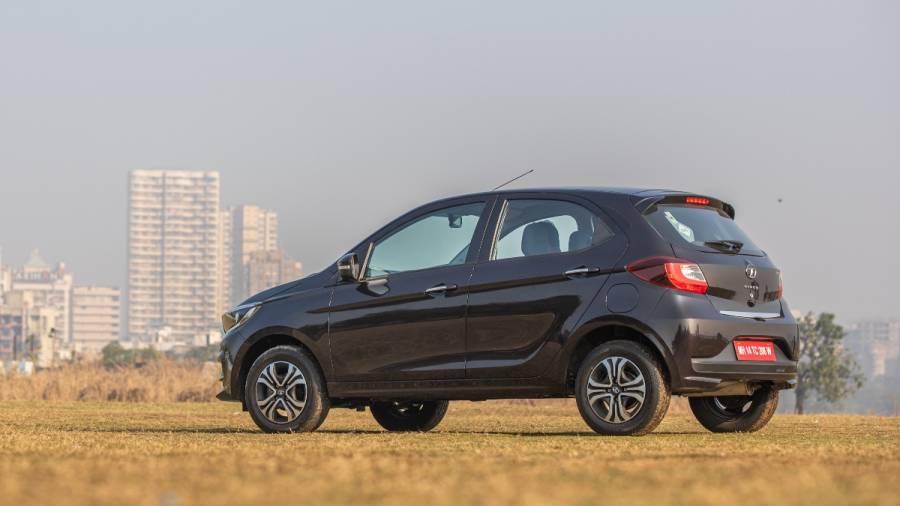 2022 Tata Tiago iCNG road test review