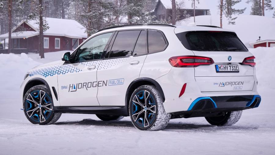 BMW iX5 Hydrogen in final testing phase, short production run planned this year