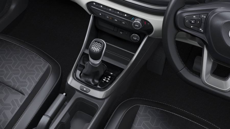 Spec comparo: Tata Altroz DCA Vs Hyundai i20 1.2 CVT Vs Maruti Suzuki Baleno AMT