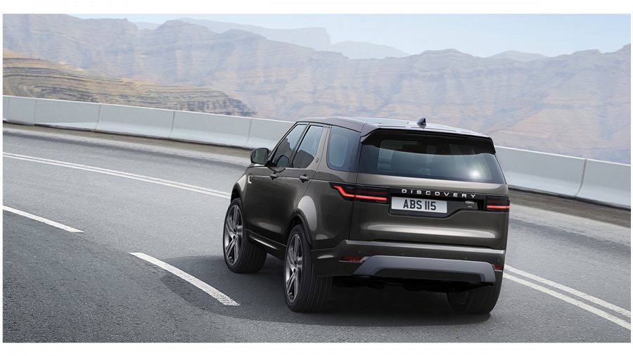 2022 Land Rover Discovery Metropolitan edition exterior rear