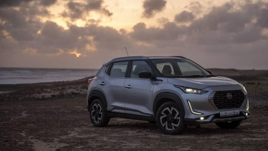 We made it to the Gulf of Kutch just in time to catch a gorgeous sunset and end this road trip with the Nissan Magnite.