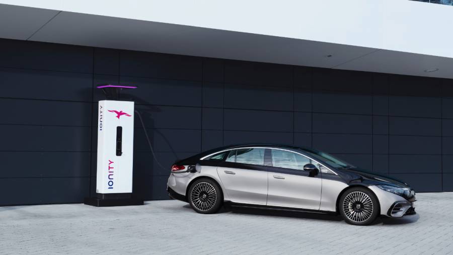 mercedes eqs charging exterior side