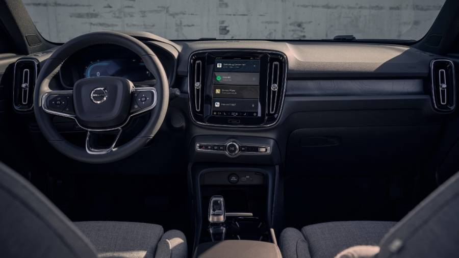 Volvo XC40 ICE SUV to launch in India on September 21