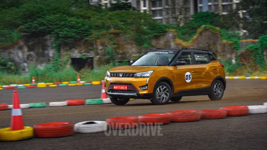 Price comparison: Tata Nexon vs Kia Sonet vs Maruti Suzuki Brezza vs Hyundai Venue vs Mahindra XUV300