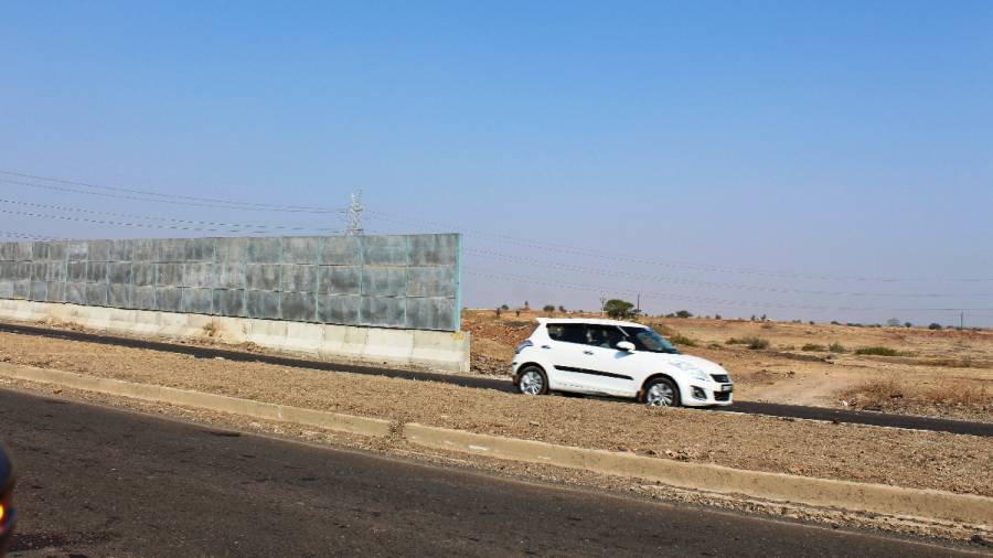 Mysterious Barriers on Highway in Madhya Pradesh