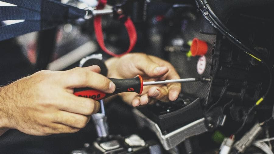 Why is it difficult to-Service a Vehicle Perfectly?