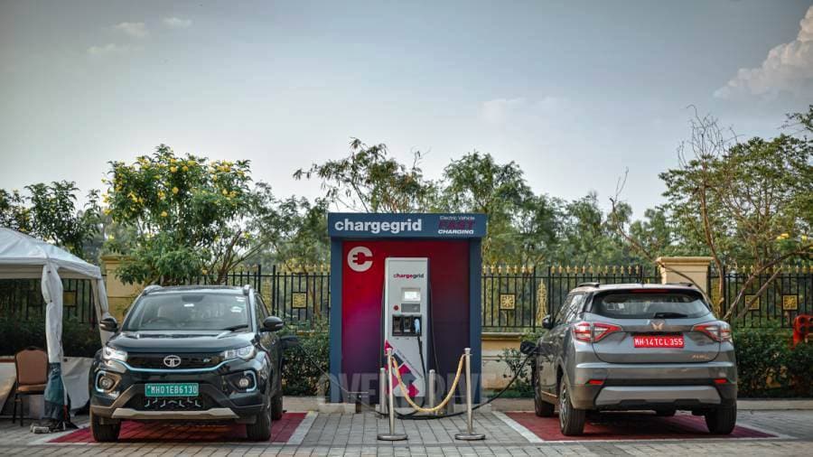 Electric or Oil Burning Vehicle? What is Your Choice?