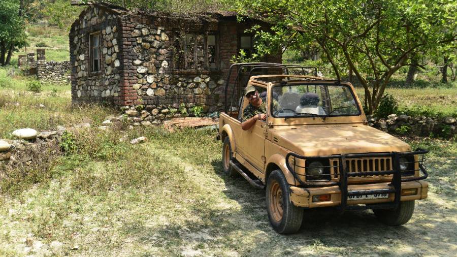 Driving the Maruti Suzuki Jimny and Gypsy on the same day.