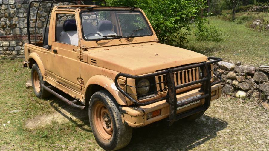 Driving the Maruti Suzuki Jimny and Gypsy on the same day.