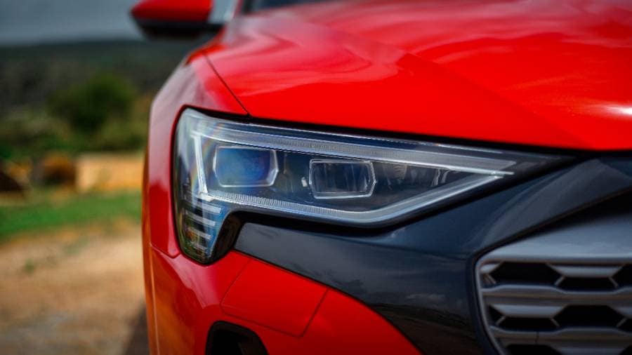 Why Are Many Modern Car Headlights Ineffective In Indian Driving Conditions?