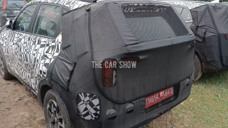 Spy shots reveal interior of the upcoming Kia Sonet facelift