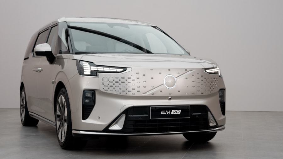 Volvo enters luxury MPV space with the all-electric EM90