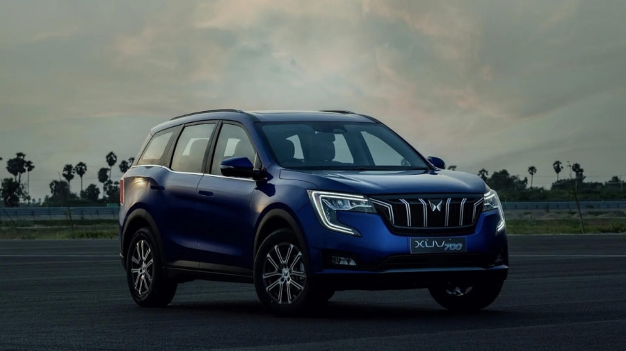 Mahindra XUV700 AX7 variant prices slashed, range now starts at Rs 19.49 lakh