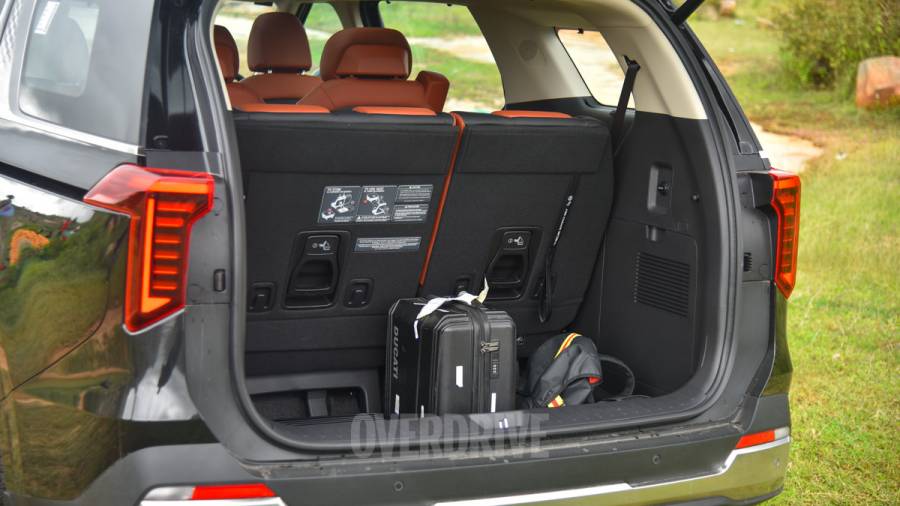 Kia Carnival review - More Money, No Problems!