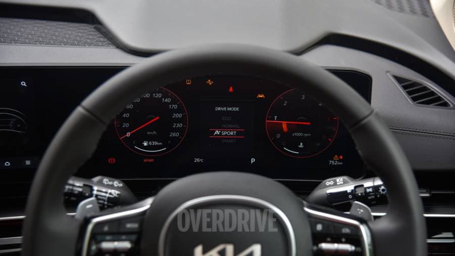 Kia Carnival review - More Money, No Problems!