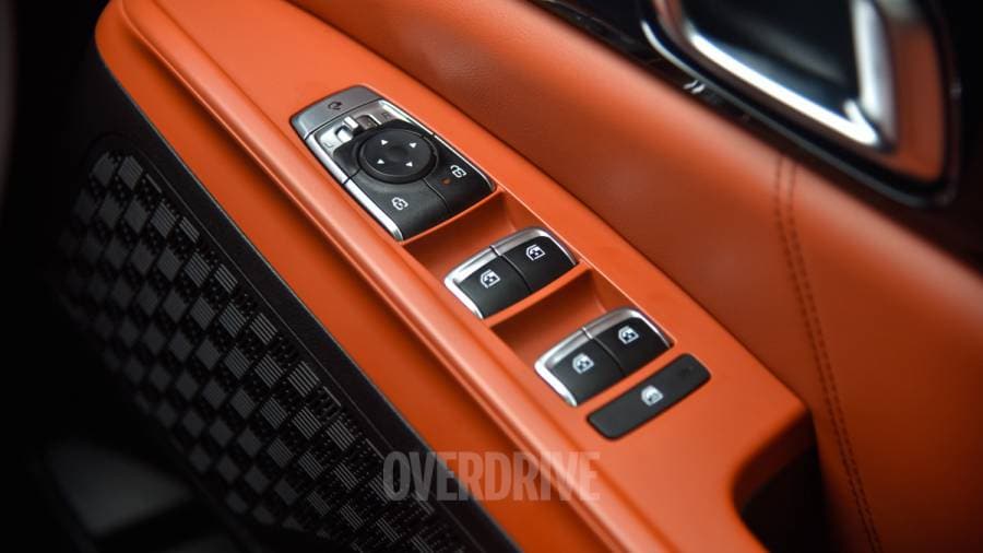 Kia Carnival review - More Money, No Problems!