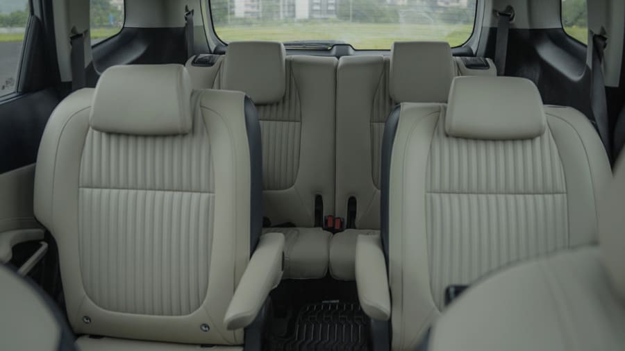 The MPV Steps Up: Kia Carens Clavis