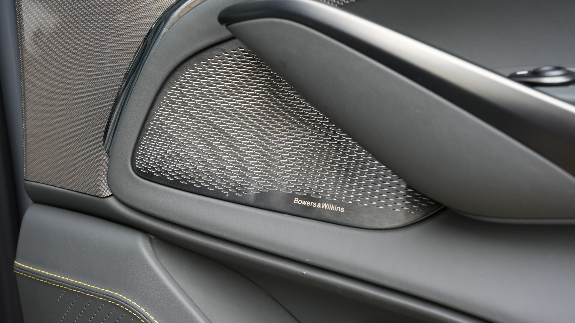 2025 Aston Martin DBX 707 Review. The Devil Wears Alcantara!