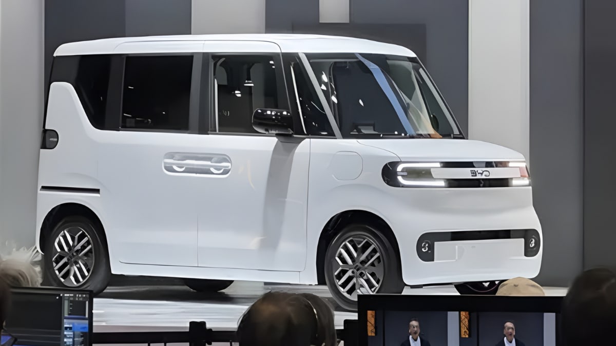 Chinese Entry into Japan's Kei Car Segment. The BYD Racco Debuts at JMS 2025