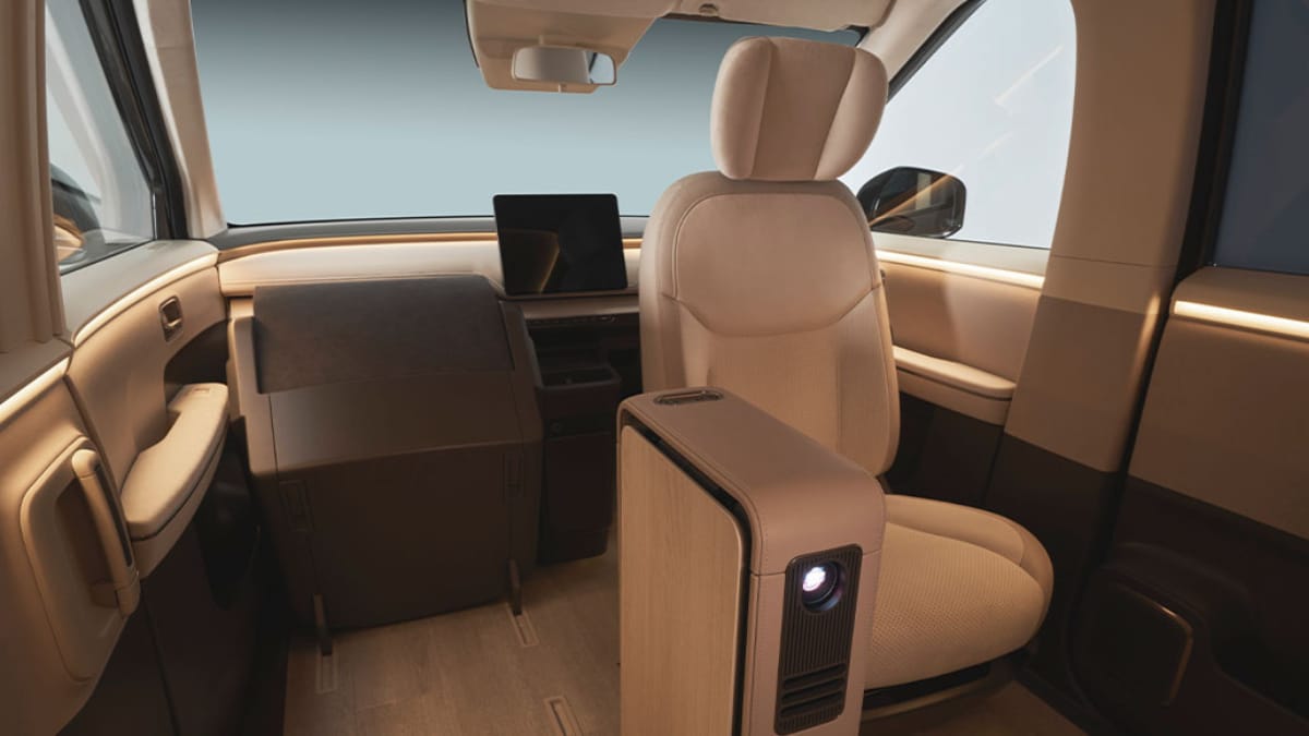 A Living Room with Wheels. Sharp LDK Plus Unveiled at 2025 Japan Mobility Show