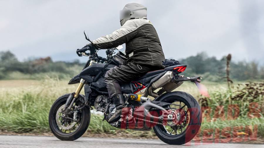 New Ducati Hypermotard V2 spy shots surface online
