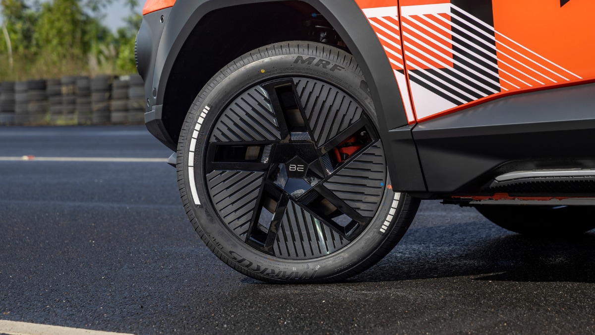 Mahindra Launches the Worlds First Formula E-Themed Special Edition SUV. BE 6 Formula E Edition