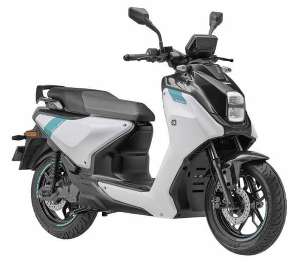 Yamaha EC-06 Electric Scooter breaks cover