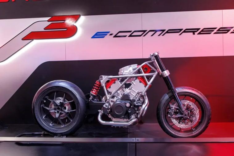 Honda V3R 900 Prototype unveiled at EICMA 2025