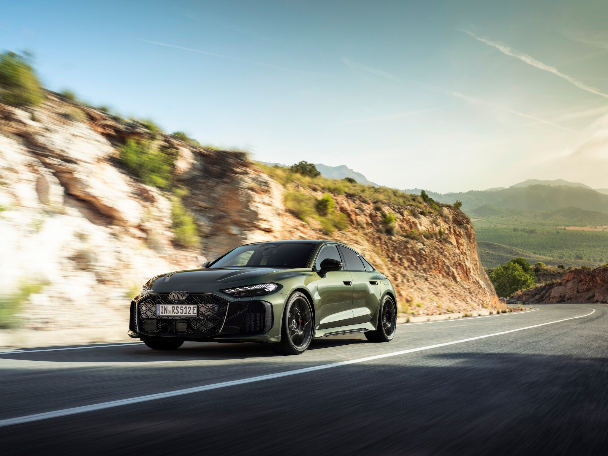 Audi RS5 V6 PHEV breaks cover