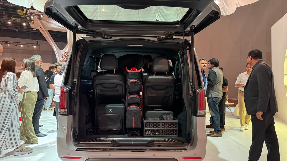 First Look: 2026 Mercedes-Benz V-Class ELWB