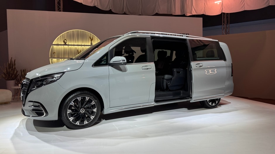 First Look: 2026 Mercedes-Benz V-Class ELWB
