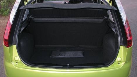 Ford-Figo-2013-1-2-Duratec-LXI-Interior