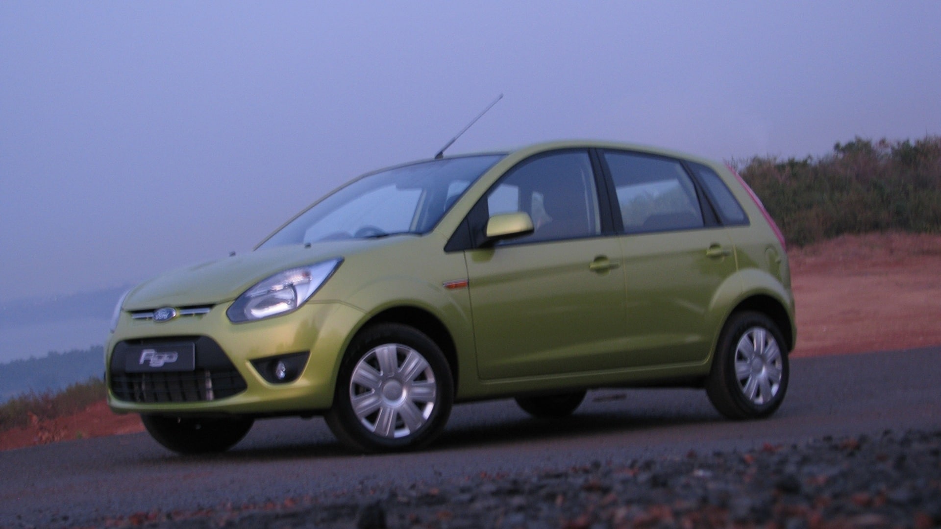 Ford-Figo-2013-1-2-Duratec-LXI-Exterior