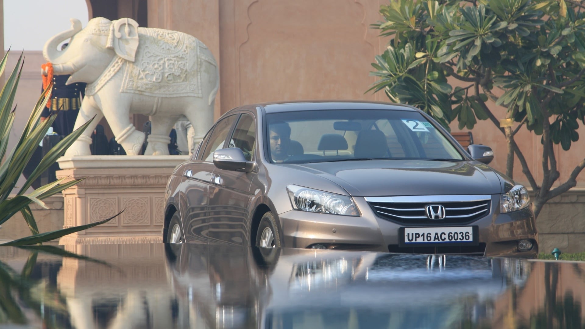 Honda-Accord-2013-2-4-AT-Exterior