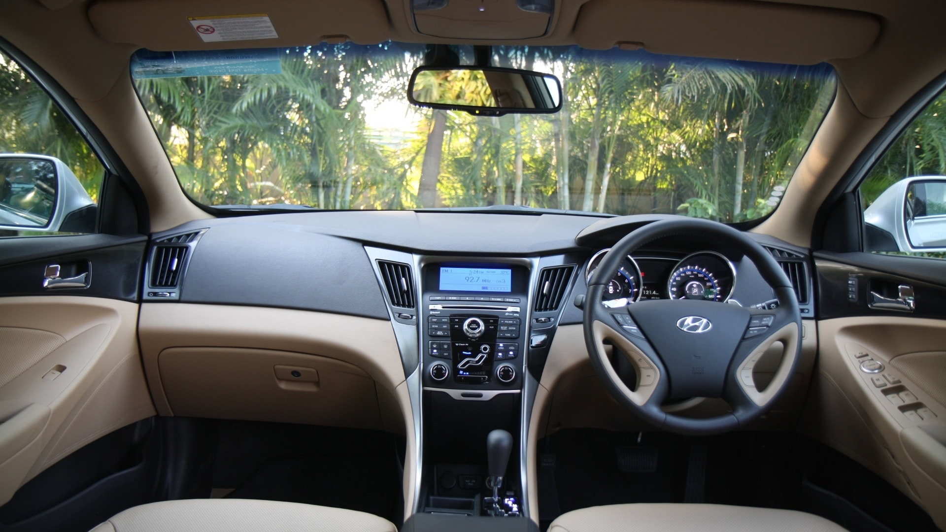 Hyundai-Sonata-2013-2-4-GDI-MT-Compare