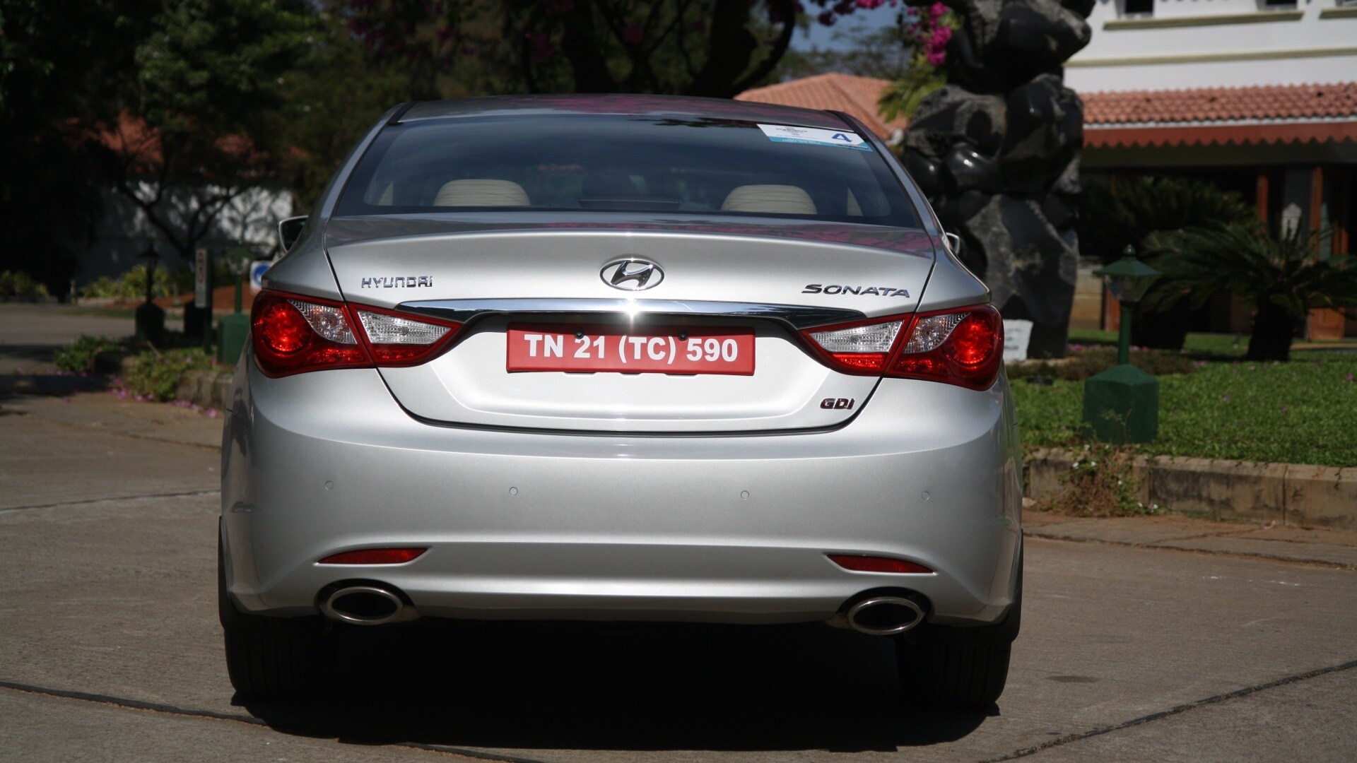 Hyundai-Sonata-2013-2-4-GDI-MT-Exterior