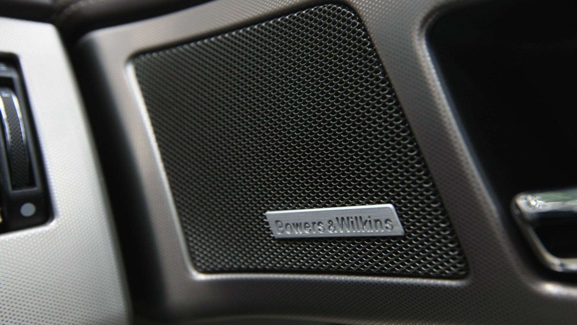 Jaguar-XF-2013-2-2-Diesel-Interior