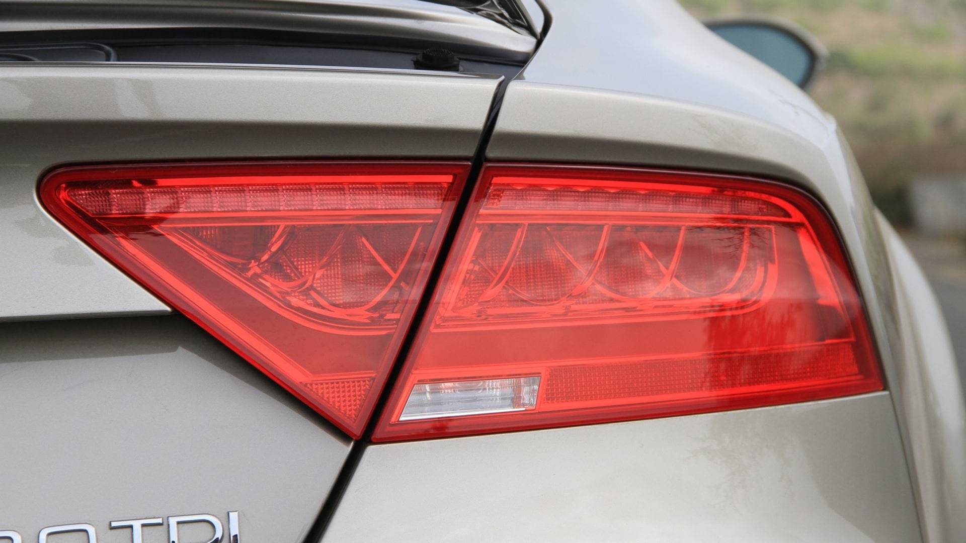 Audi-A7-Sportback-2012-3-0-TDI-Quattro-Exterior